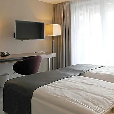 Отель Upstalsboom Parkhotel Эмден